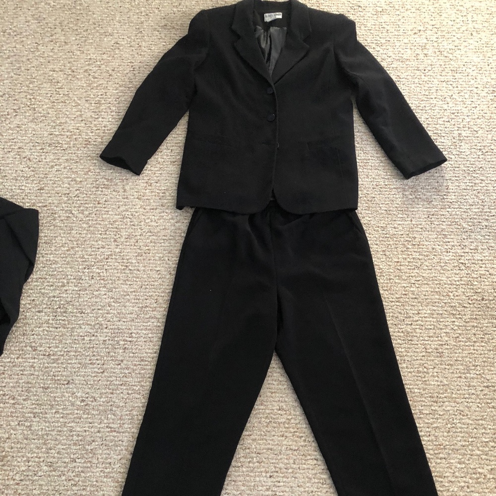 Afred Dunner Black Pants Suit
